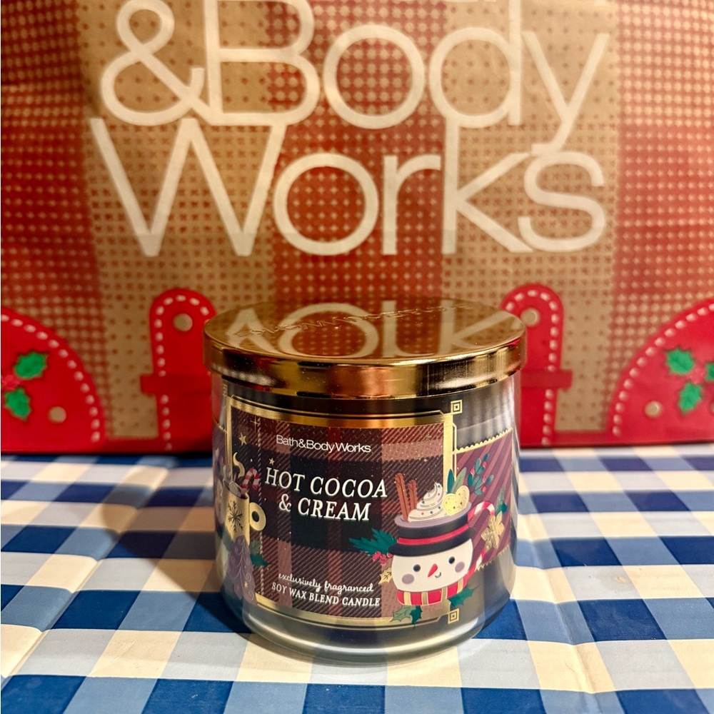 Hot Cocoa and Cream Bath & Body Works NEW IN BOX 3 WICK 14.5 OZ CANDLE holiday